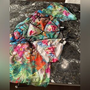 NWT three pieces Vintage Victoria Secrets bikini set L and matching coverup M